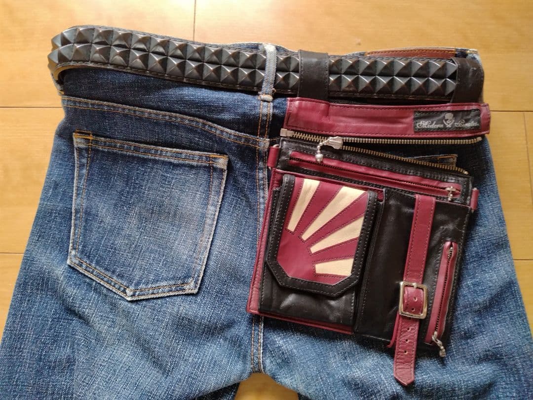 モダンパイレーツ　ボディバッグ