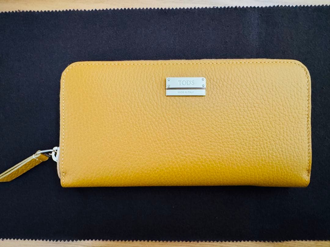 最終SALE‼️ トッズ TOD'S 新品未使用長財布男女用小銭カード入れ付き