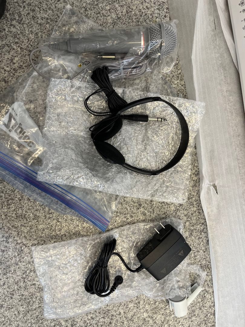 CASIO LK-516 電子キーボード 61鍵盤.