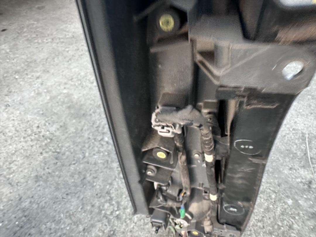 トヨタ　80 ヴォクシー　テールランプ　右左セット