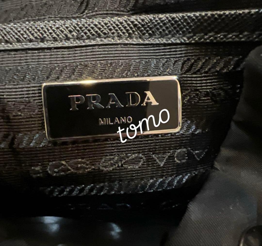 プラダポーチ付 ミディアム Re-Nylon バックパック美品最終お値下げです。