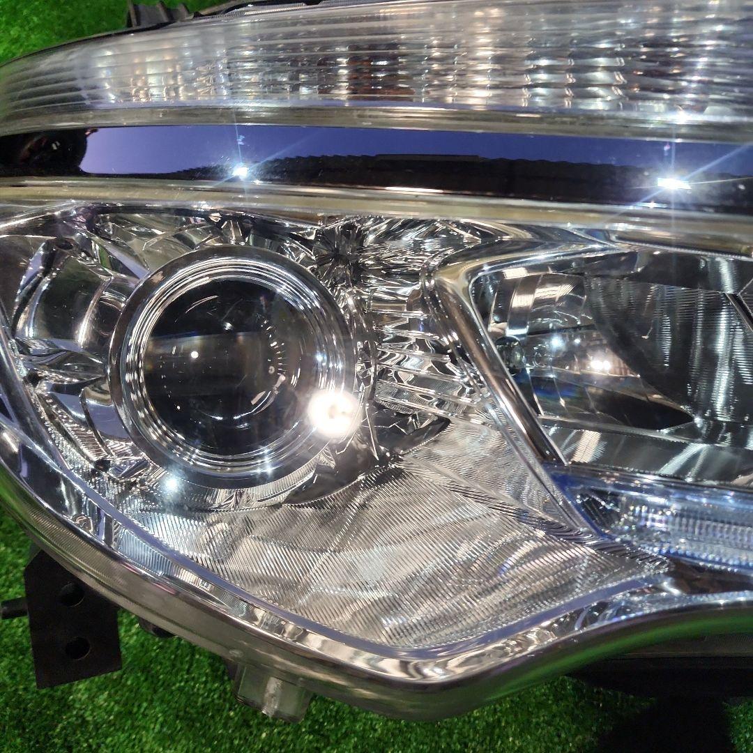 セレナ　ヘッドライト　HFC26系