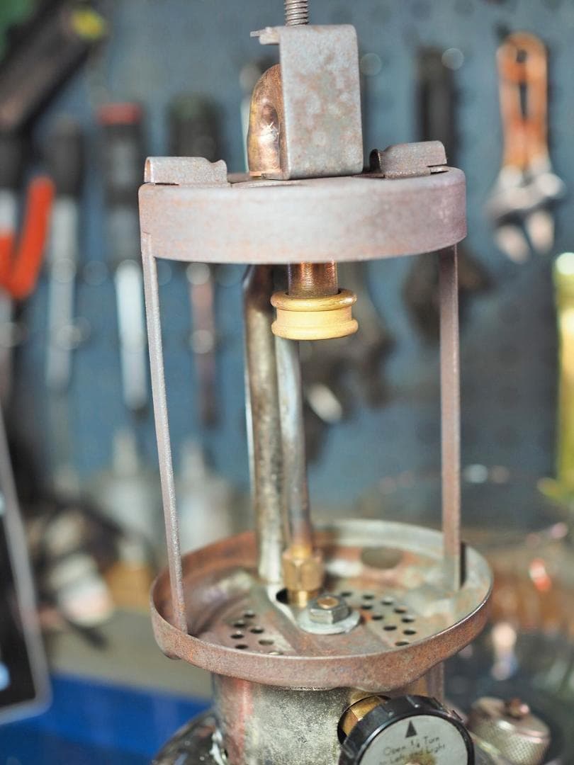 メッキタンクの赤ランタン 1951年2月 カナダコールマン 200 r20