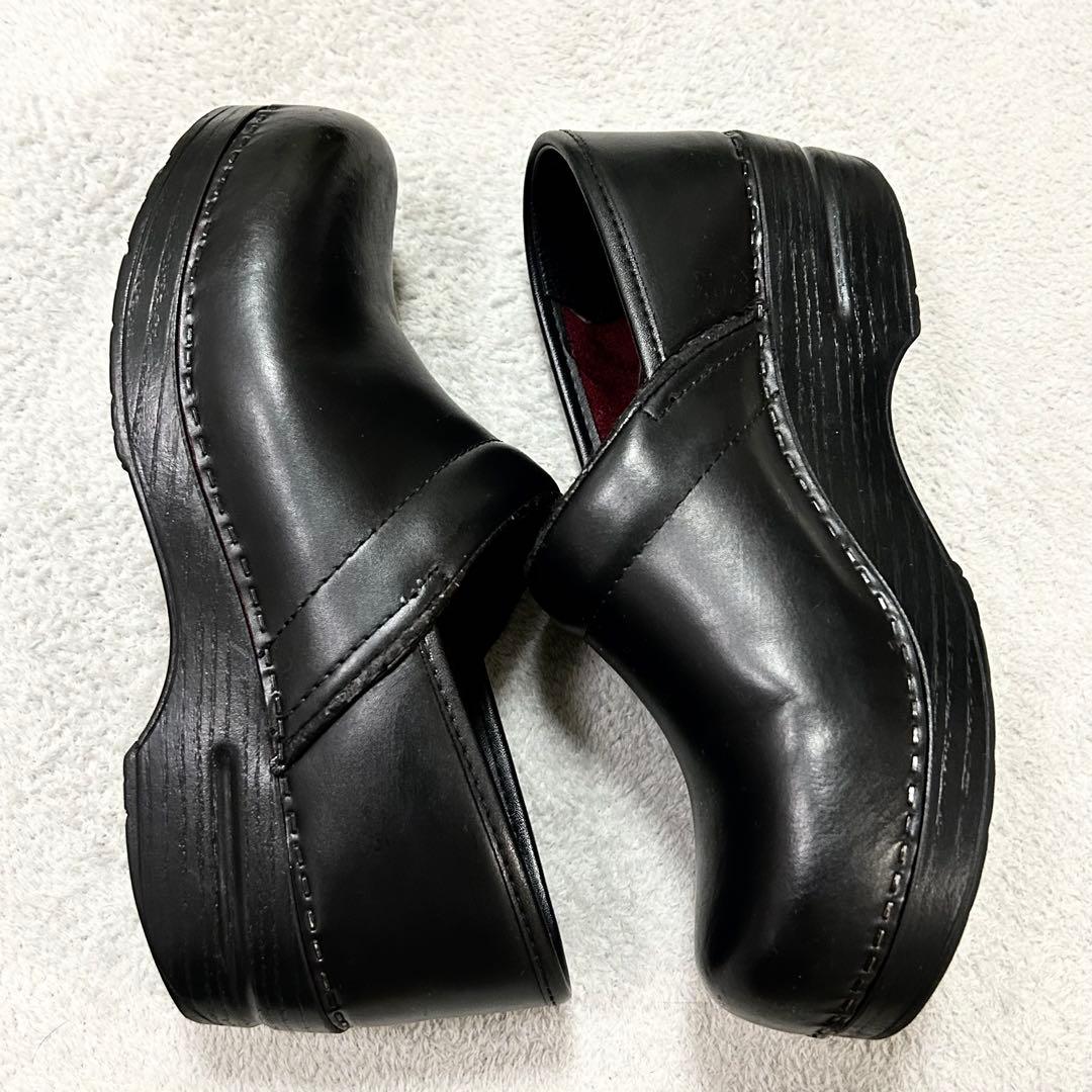 【美品】ダンスコ　プロフェッショナル スリッポン サボ　レザー　黒　38