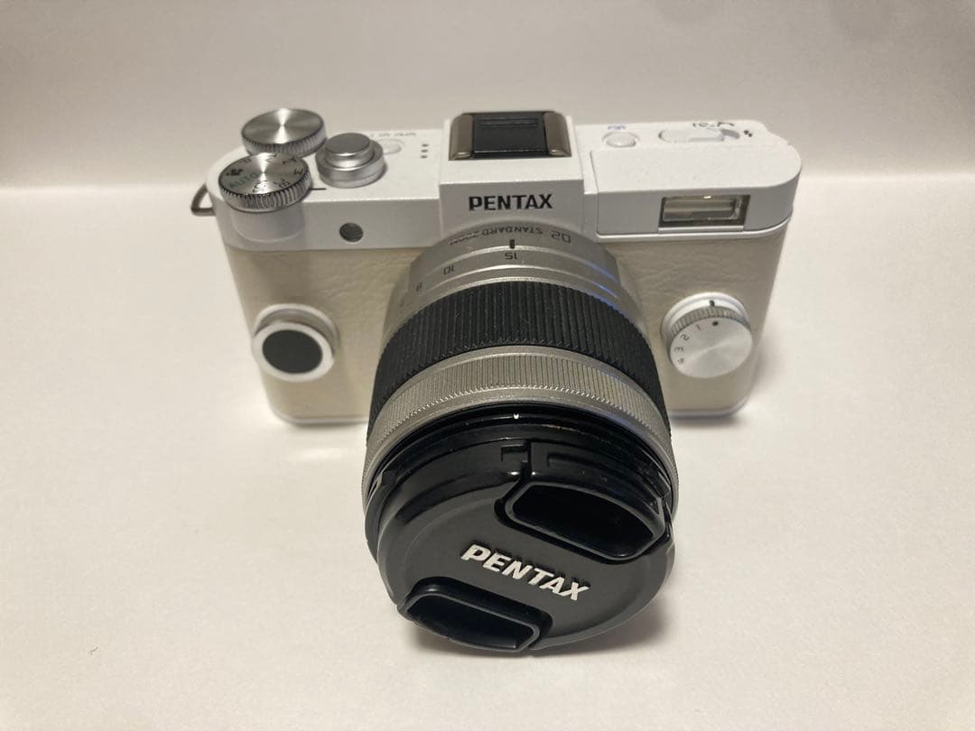 PENTAX Q-S1 】ホワイト バッテリーチャージャー付き【即日配送