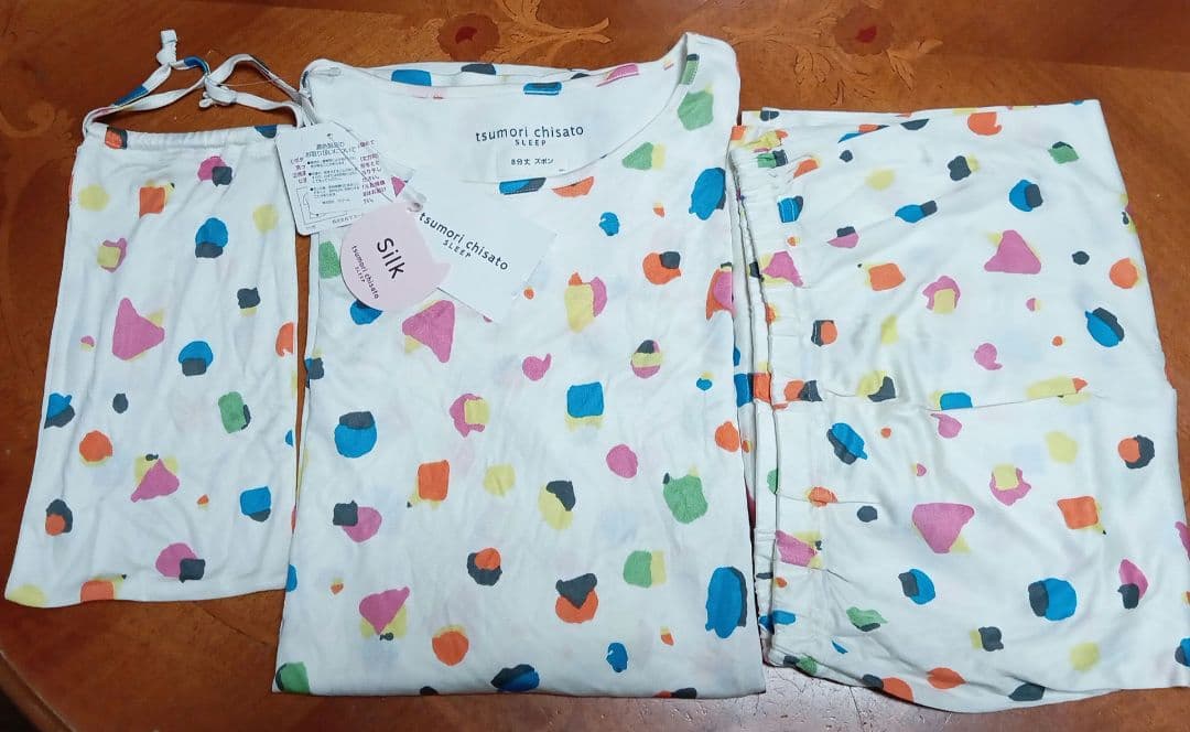 ツモリチサト シルクニットパジャマ ペブルドットM 絹100%アイボリーワコール