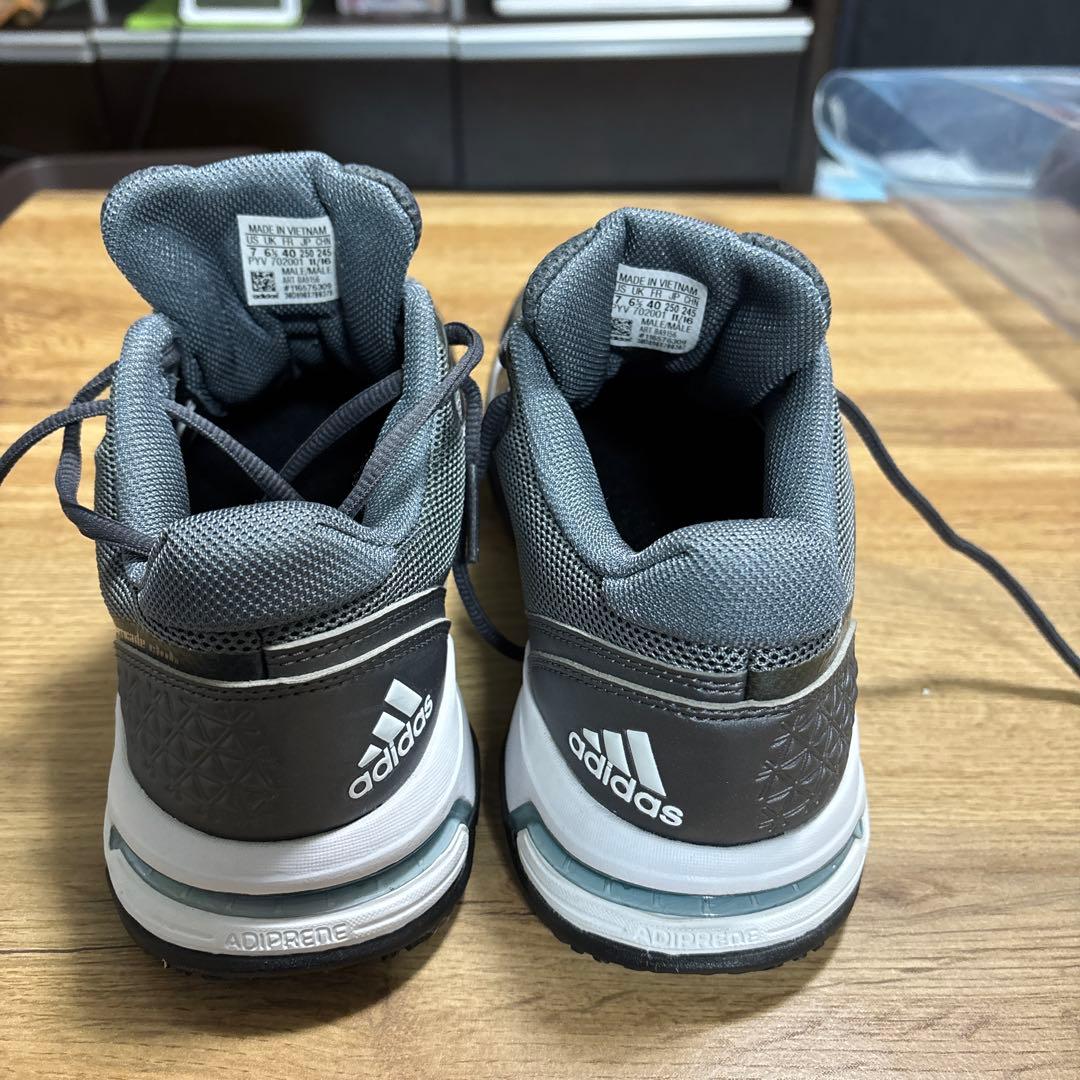 アディダス　テニスシューズ　25.0cm (未使用品)