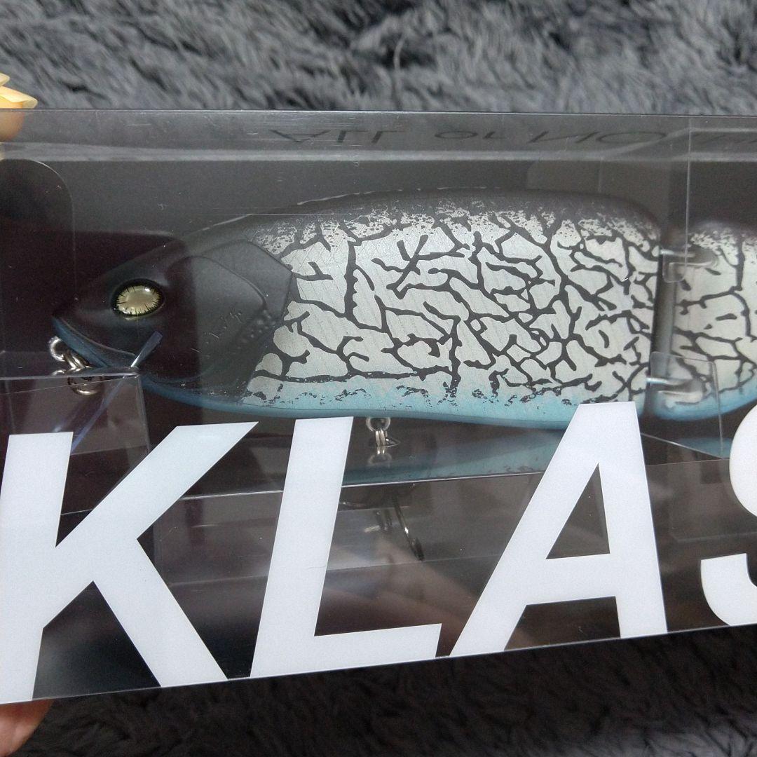 DRT × ヴィレッジドアー × デンハム限定 クラッシュナイン