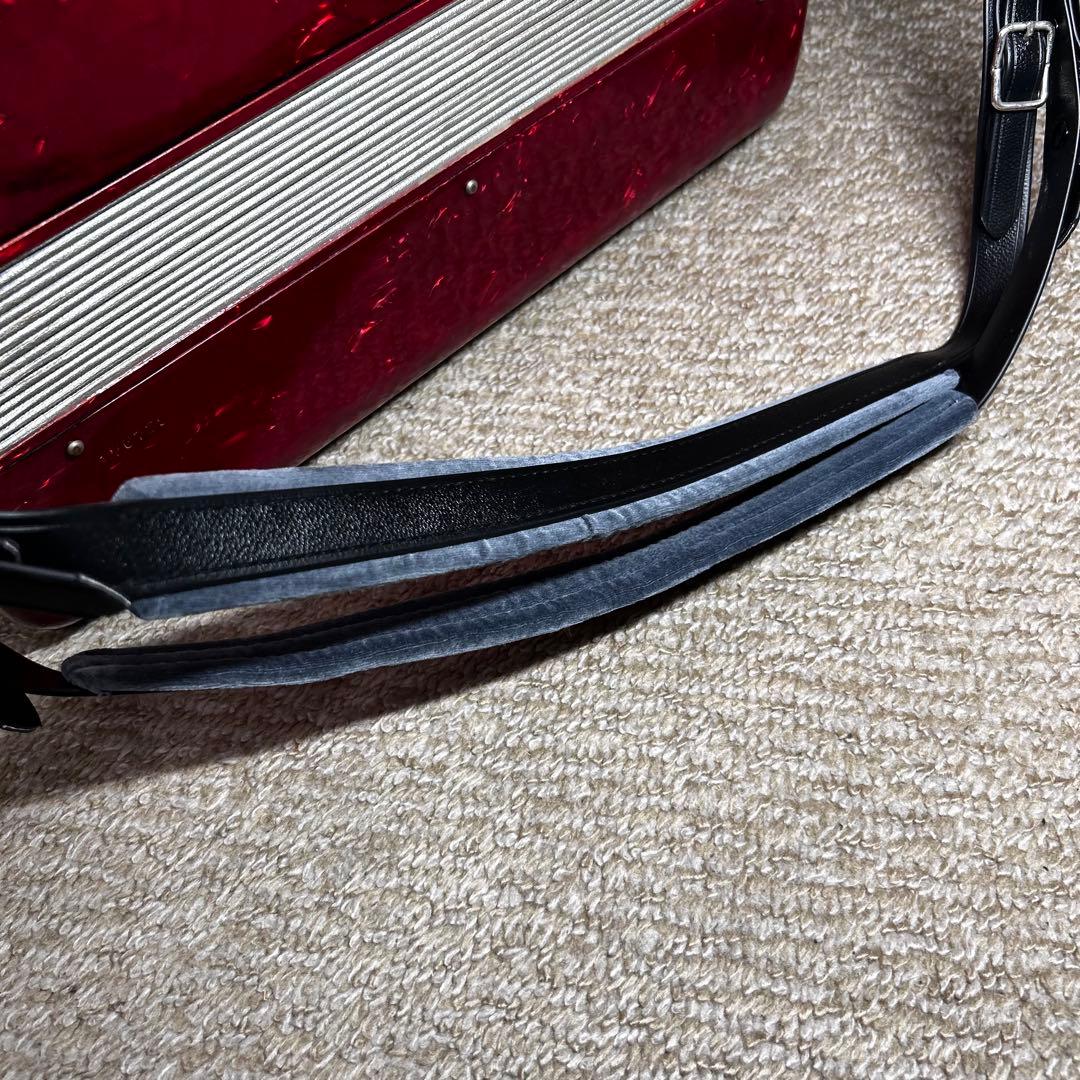 美品 YAMAHA ヤマハ アコーディオン 32鍵盤 音出し良好 8905