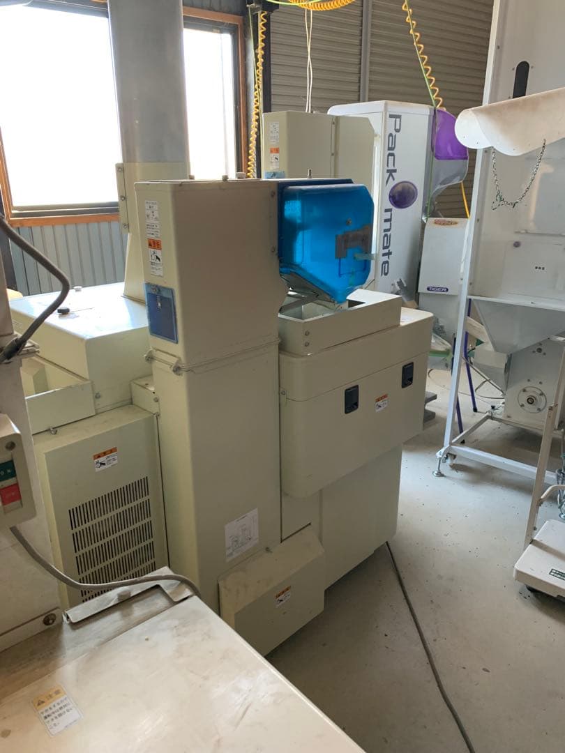 ネオライスマスター550 籾摺り機