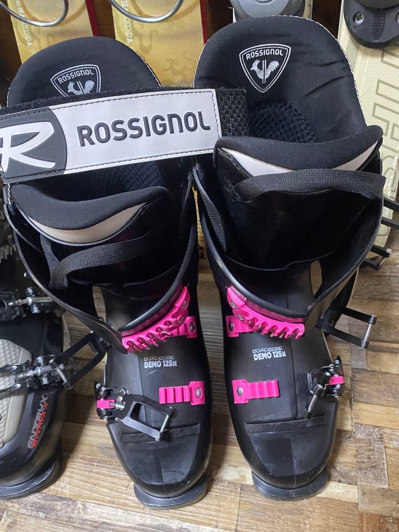 影八甲田（龍）&ショートスキー板 合計4セットとロシニョール含むブーツ3足セット