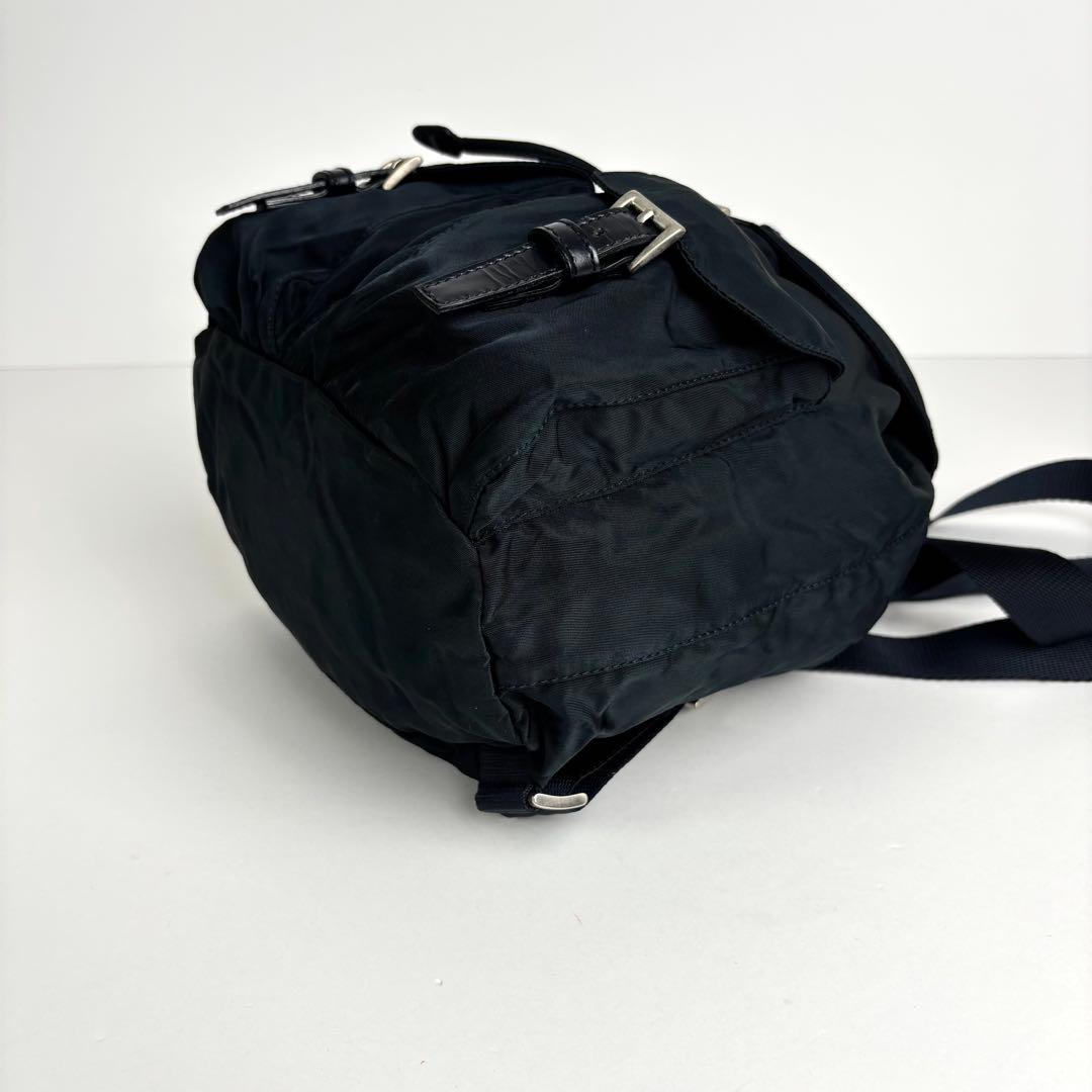 美品 PRADA プラダ リュック バックパック 三角ロゴ ナイロン ネイビー