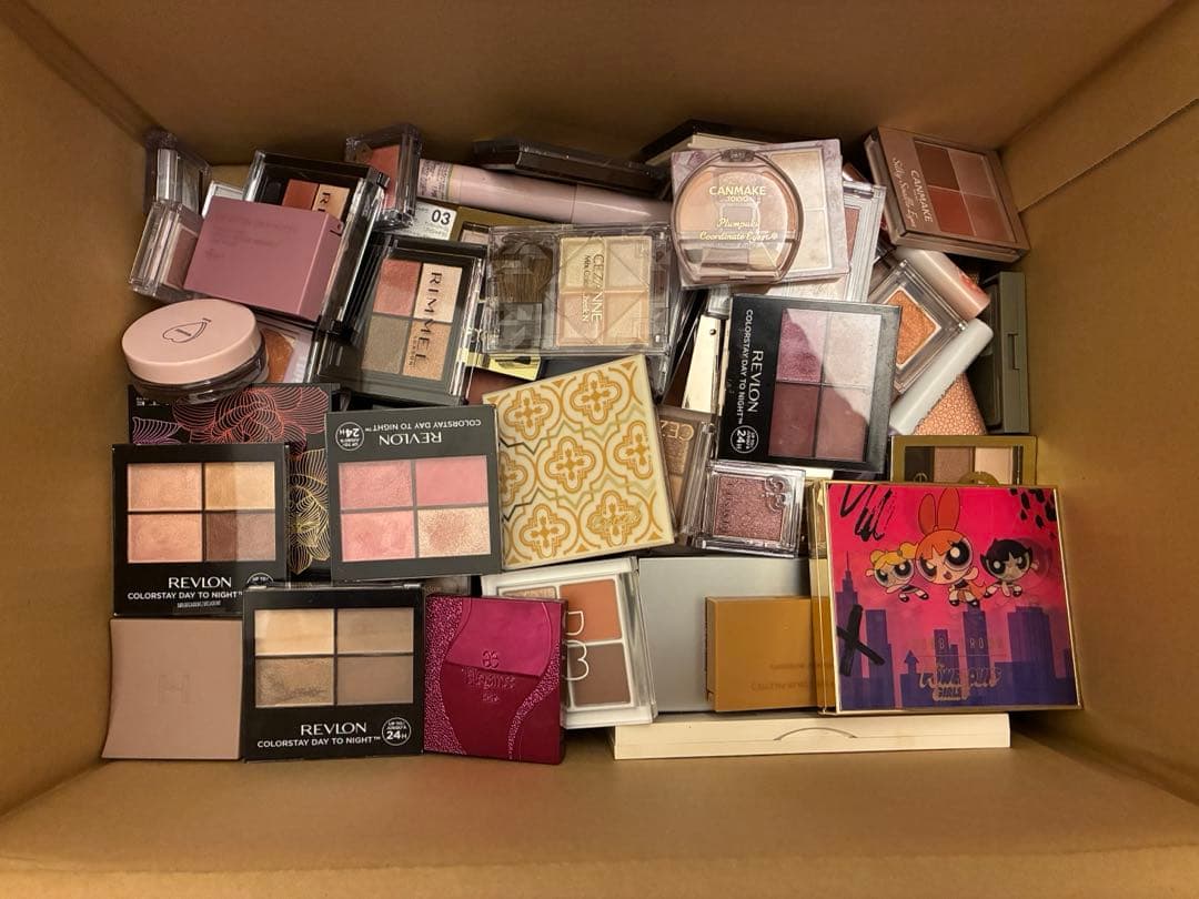 デパコス含む　コスメまとめ売り　化粧品　ボビィブラウン　アイシャドウ