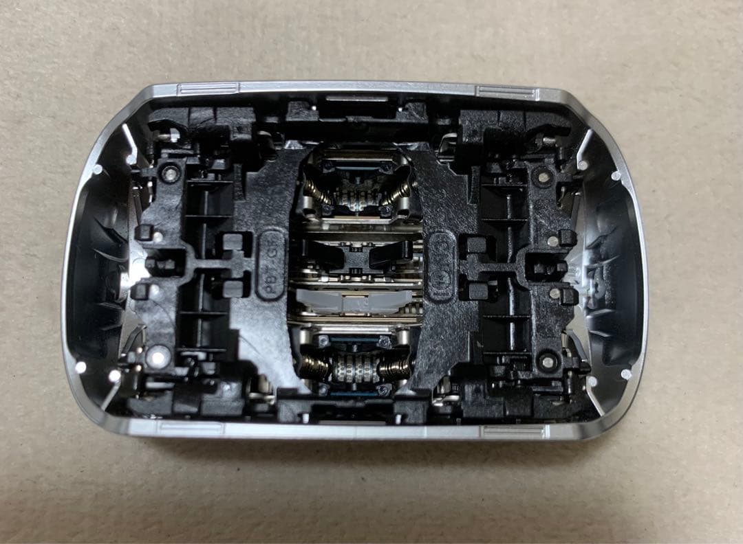 Braun S9 Pro+メンズ電気シェーバー 2023年製【商品状態】良い