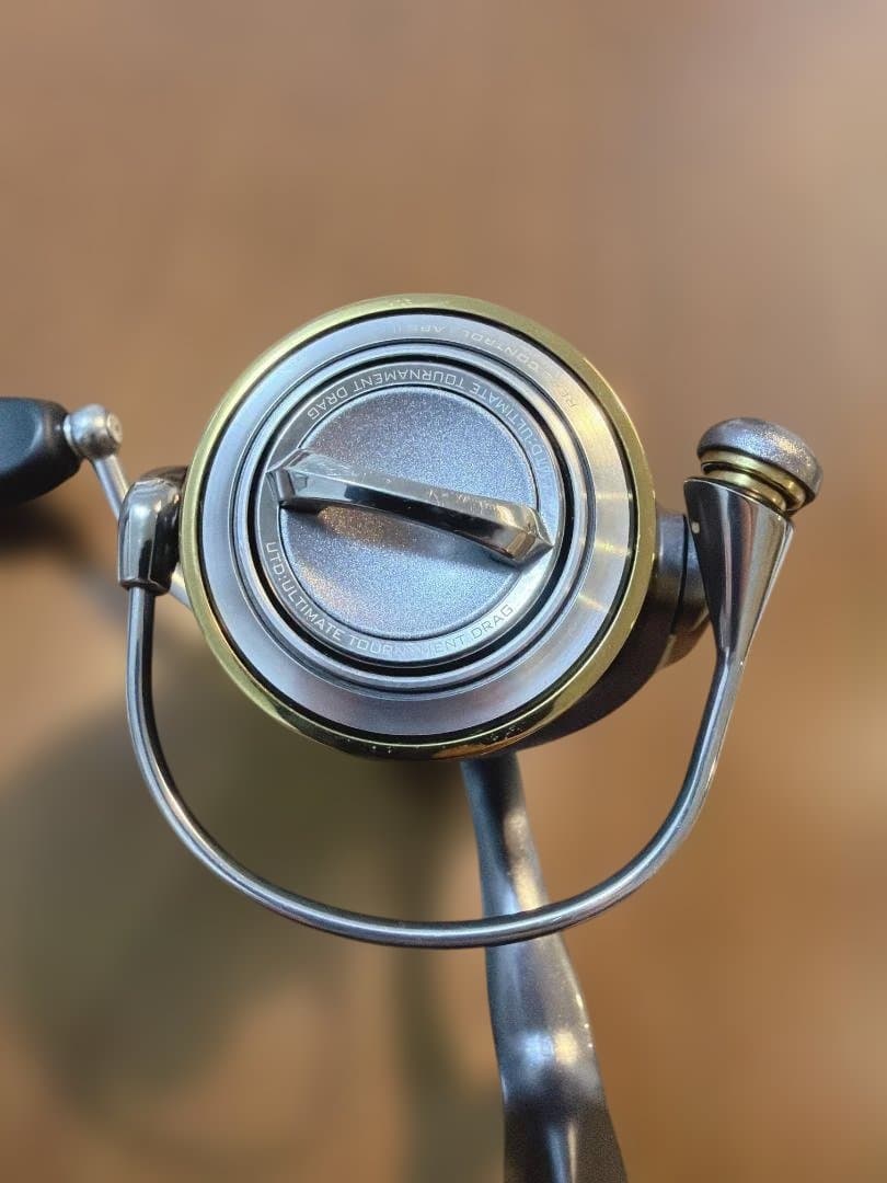 ダイワ 12イグジスト 2506H スピニングリール Daiwa EXIST