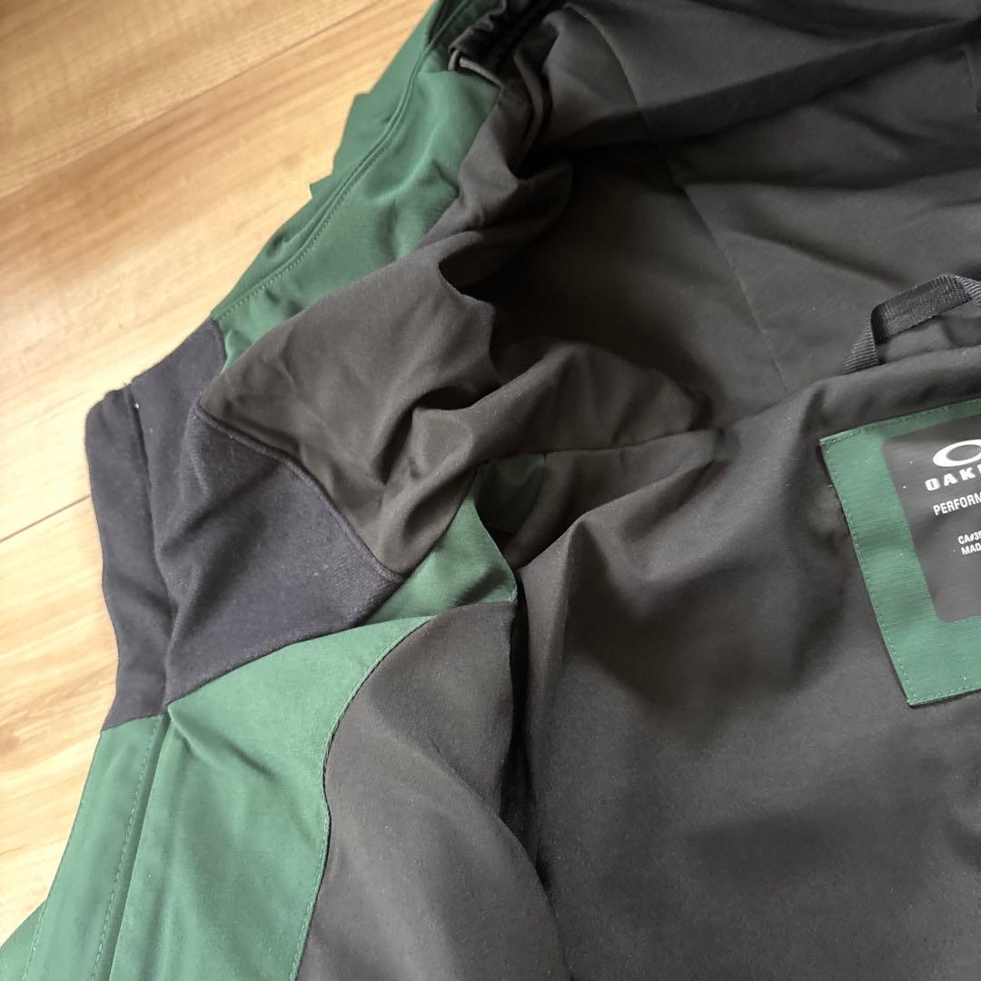 新品　オークリー　ウィメンズ　スノーボード　スキー　ジャケット　グリーン　S