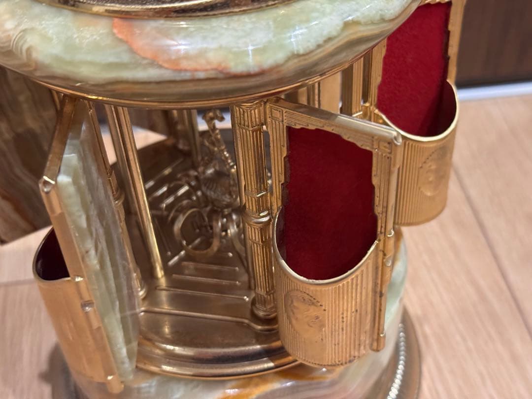 イタリア製オルゴール付き大理石シガレットケース葉巻入れ