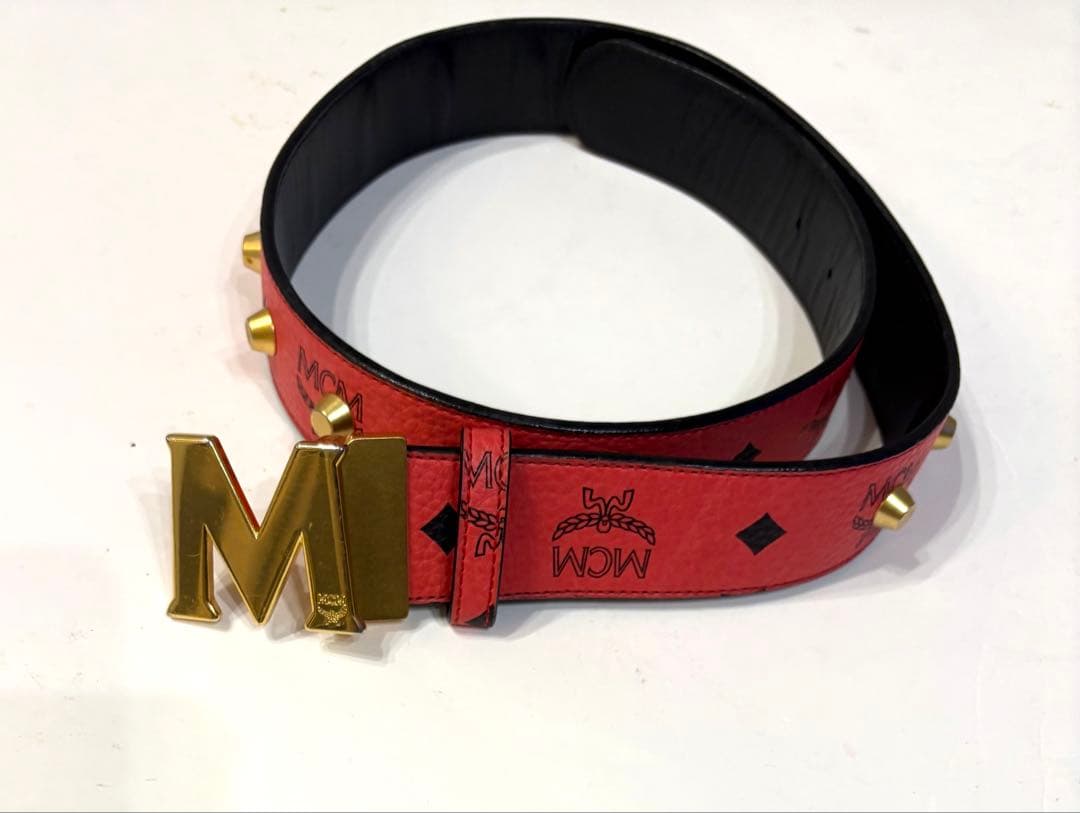 MCM エムシーエム☆ベルト ロゴ柄 ヴィセトス スタッズ 赤 80 MCM