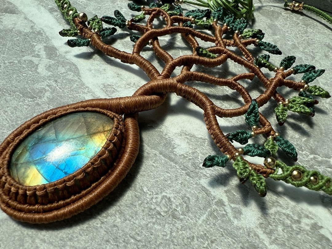 【handmade_Luna.】マクラメ× ラブラドライト ネックレス