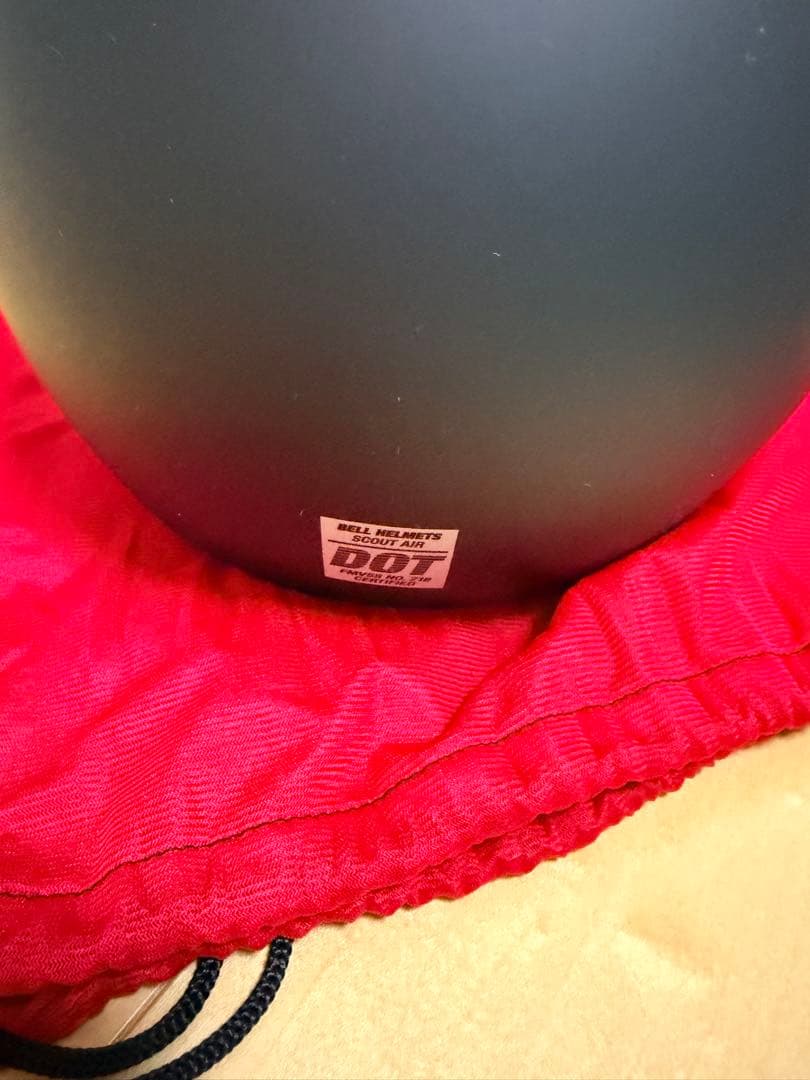 未使用　BELL スポーツ用ヘルメット　Lサイズ