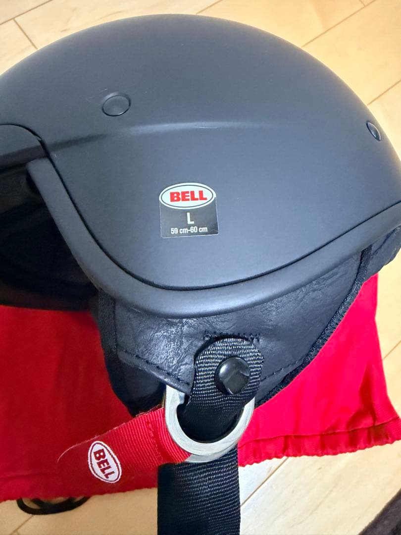 未使用　BELL スポーツ用ヘルメット　Lサイズ