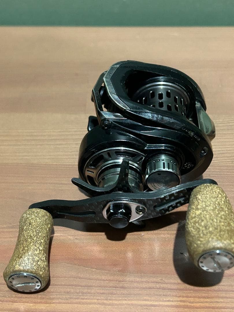 アブガルシア REVOウルトラキャスト BF8 L SLC-IB8 L