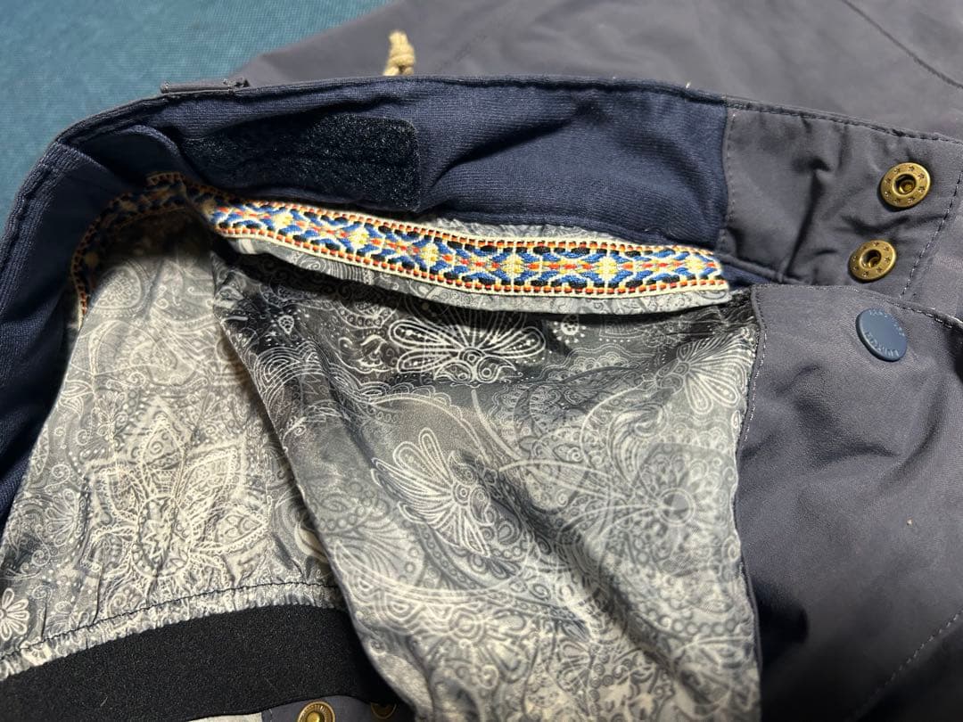 Burtonスノーボードジャケット&グレーパンツセット美品