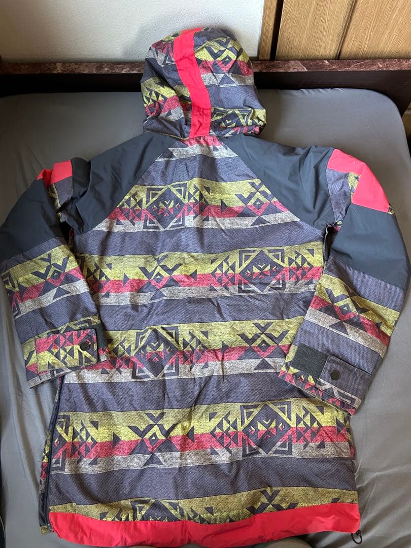 Burtonスノーボードジャケット&グレーパンツセット美品