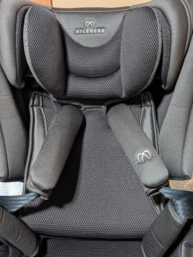 美品 カーメイト エールベベ パパット グランス ISOFIX