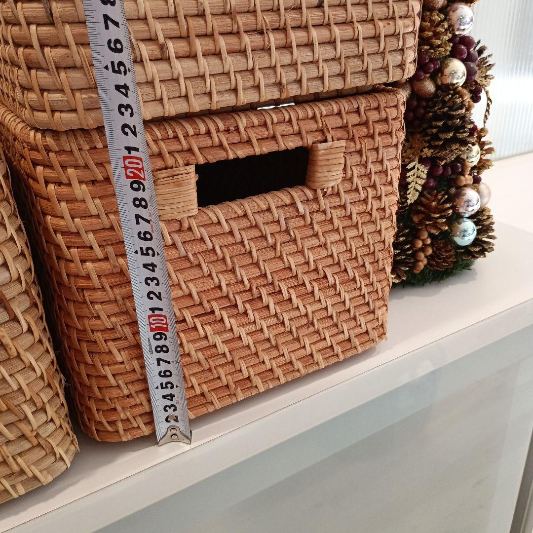 ニトリ　無印良品　ラタン籠