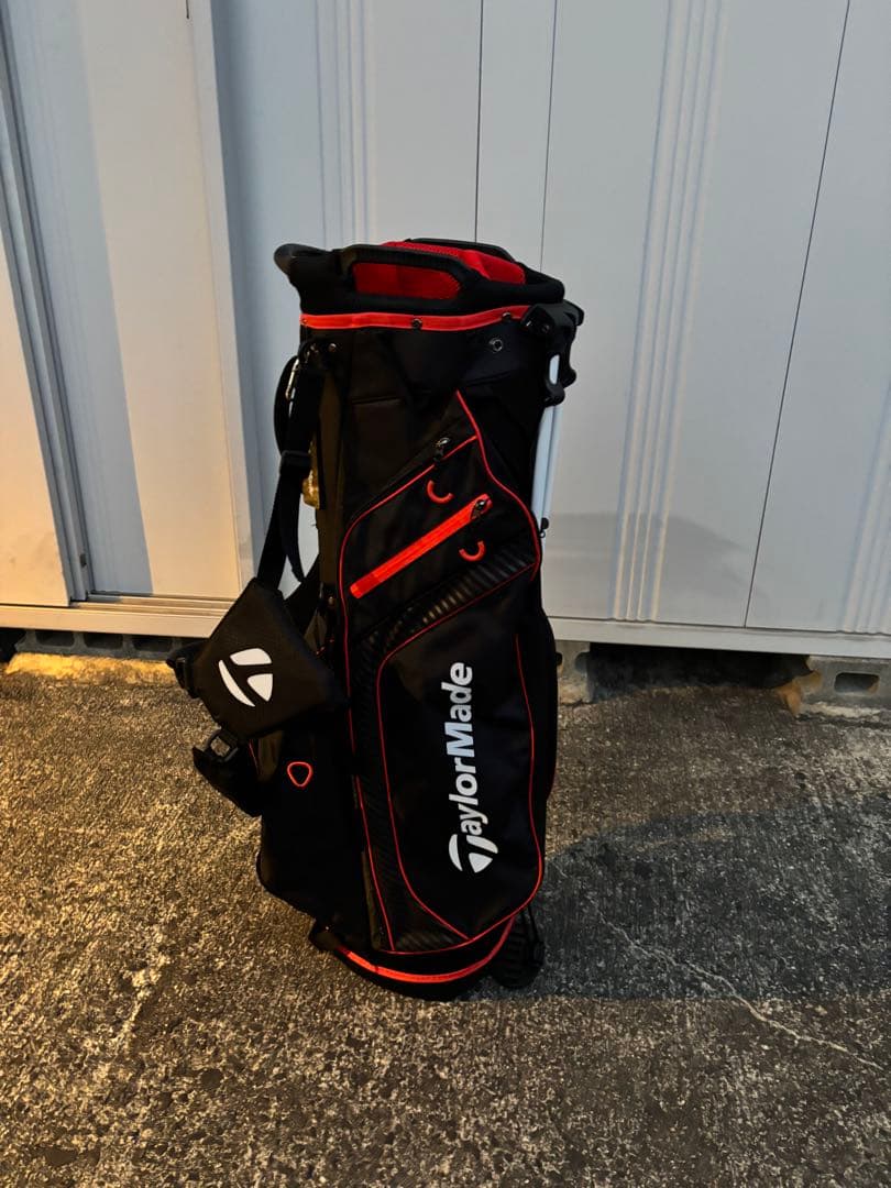 TaylorMade キャディバッグ 黒/赤 オンライン ショッピング 通販