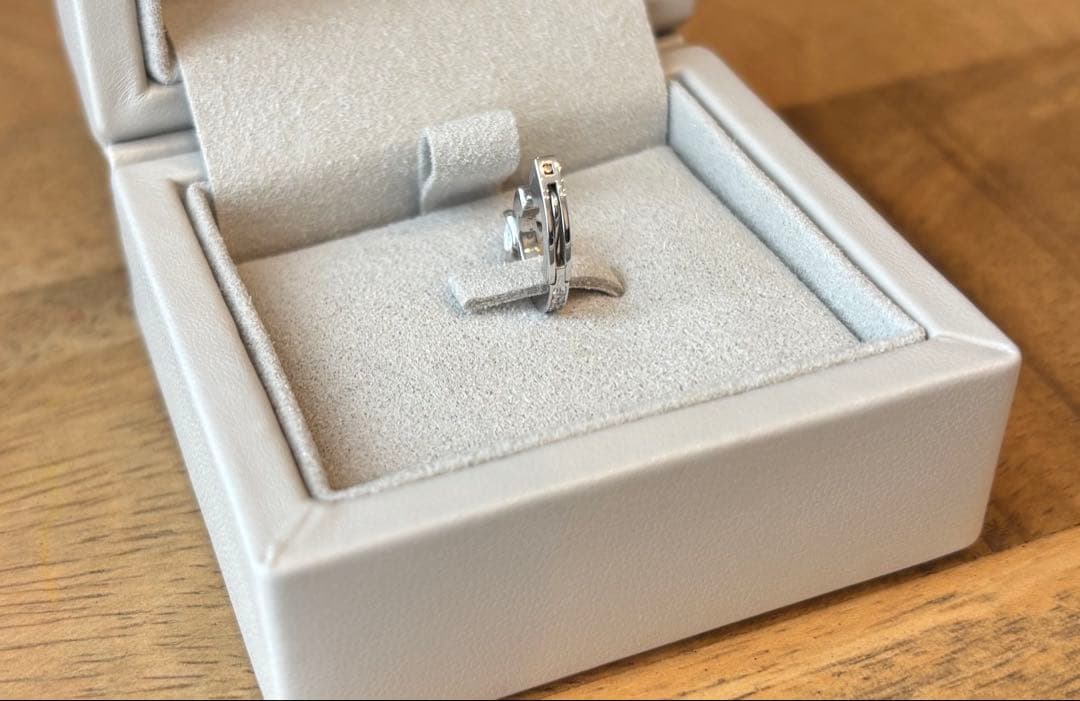 新品＊REPOSSI Serti sur Vide ピアス K18 WG