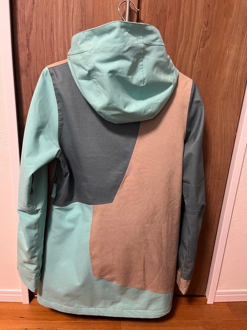 スノーボードウェア、スキーウェア、女性用