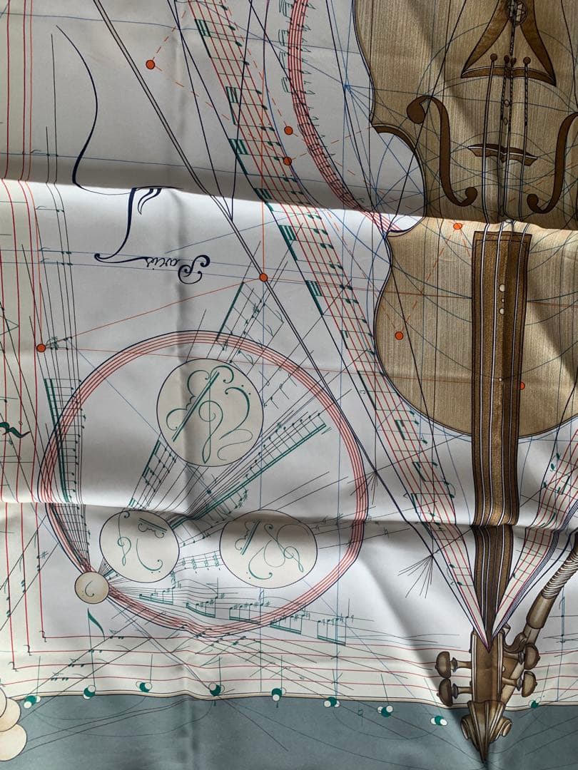 スカーフ　エルメスカレ90 La Musique des Spheres