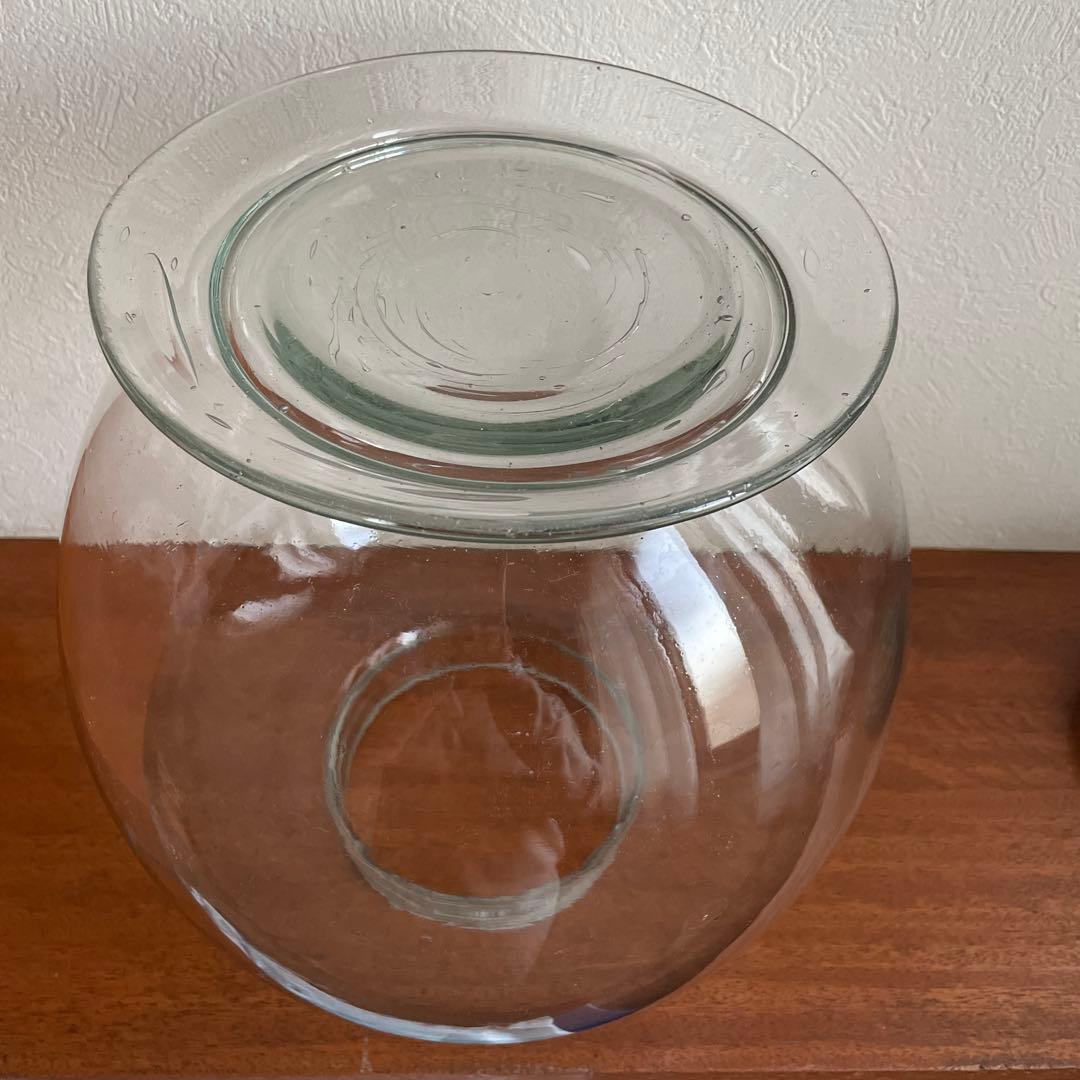 大きなガラスキャニスター 蓋付き　地球瓶　脚付き