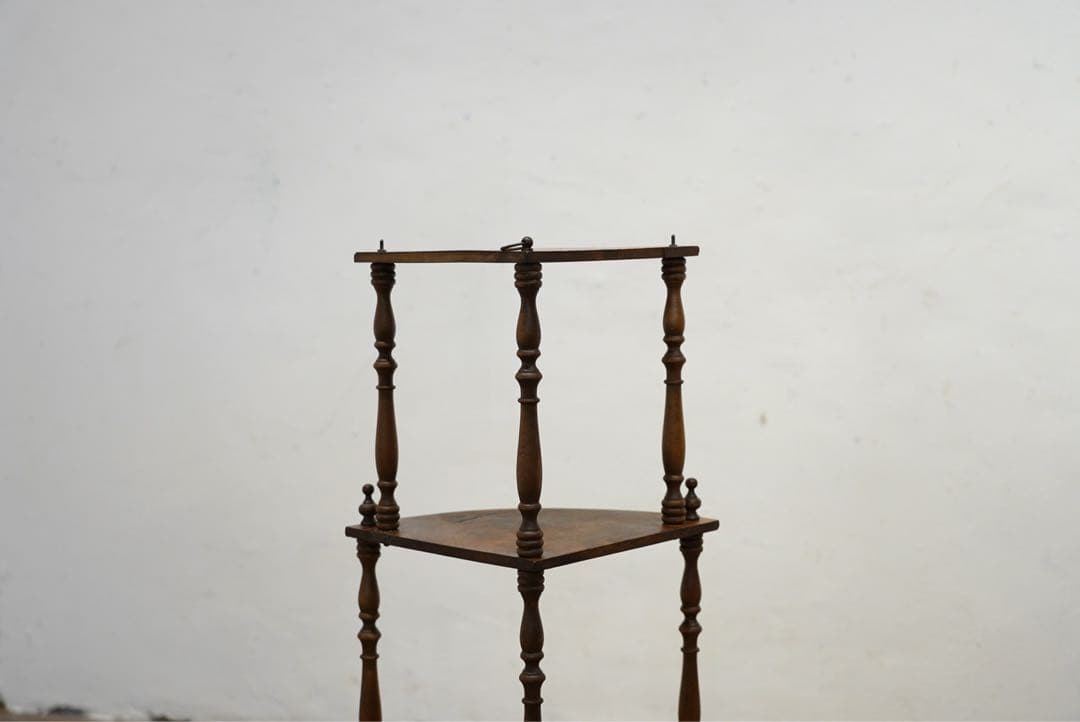 フランスアンティーク シェルフ 壁掛け可能 コーナー 棚