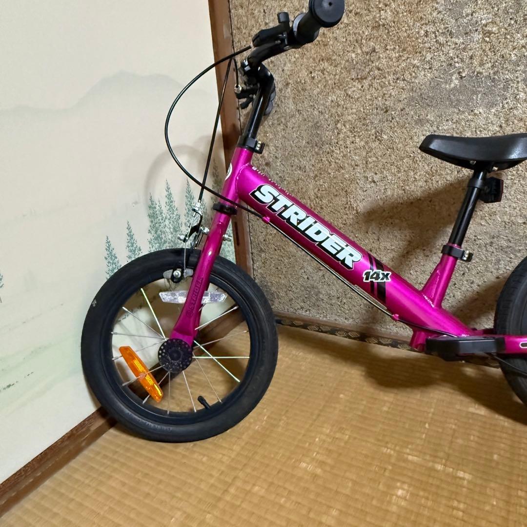 【極美品】STRIDER ストライダー　14X バランスバイク　ピンク
