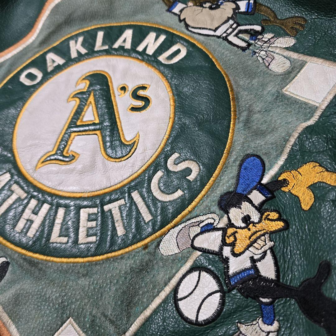 オークランド・アスレチックス ルーニー・テューンズ　スタジャン　レザー　刺繍