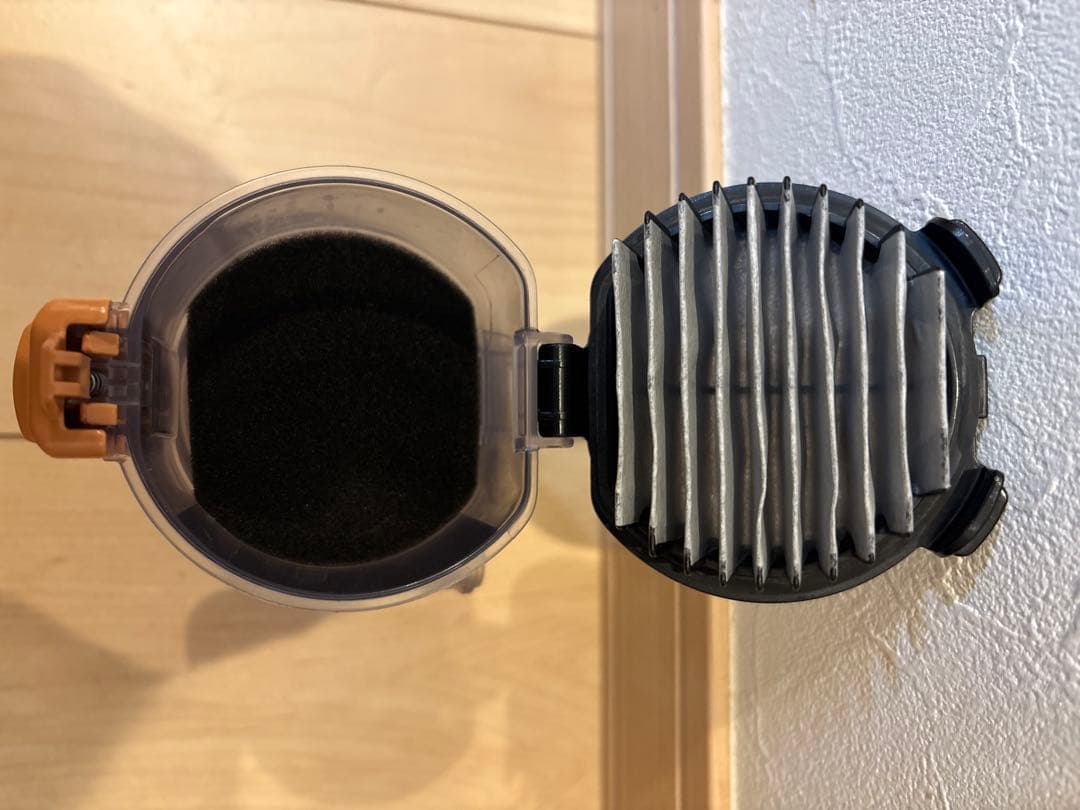 HITACHI コードレス掃除機　PV-BL3L BT新品レベル収納付スタンド