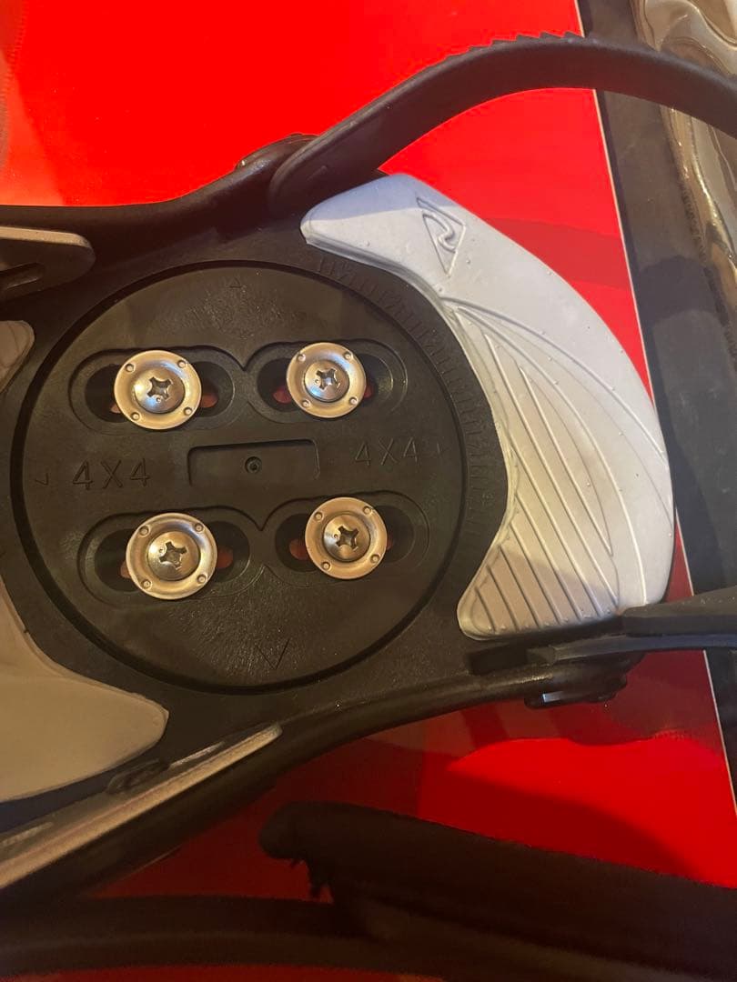 スノーボードYONEX139cmビンディング、カバー付