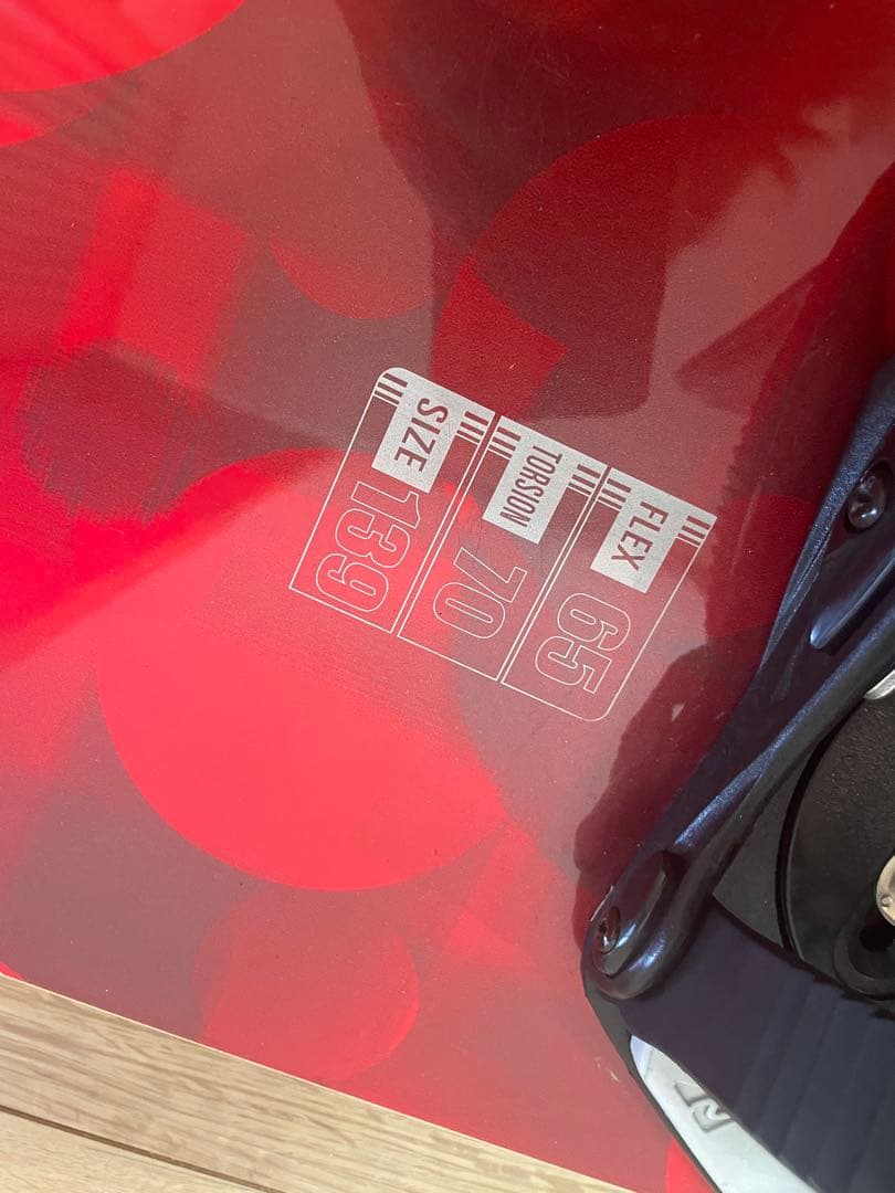 スノーボードYONEX139cmビンディング、カバー付