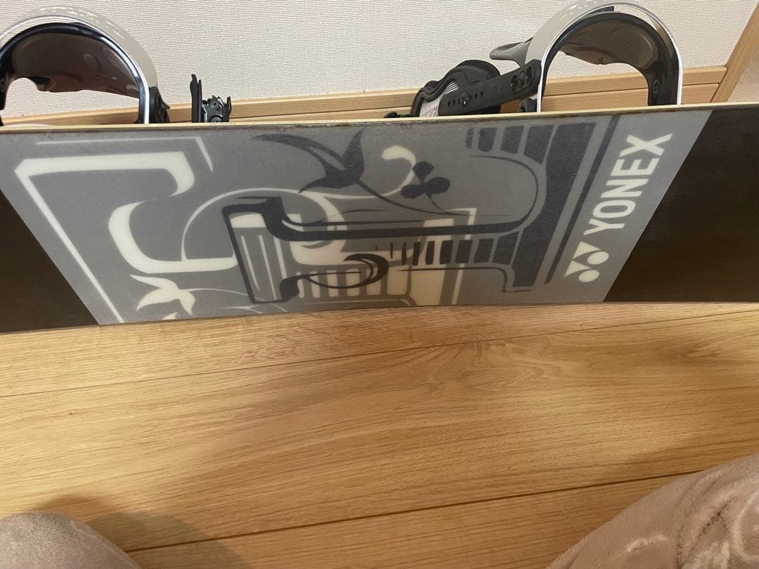 スノーボードYONEX139cmビンディング、カバー付