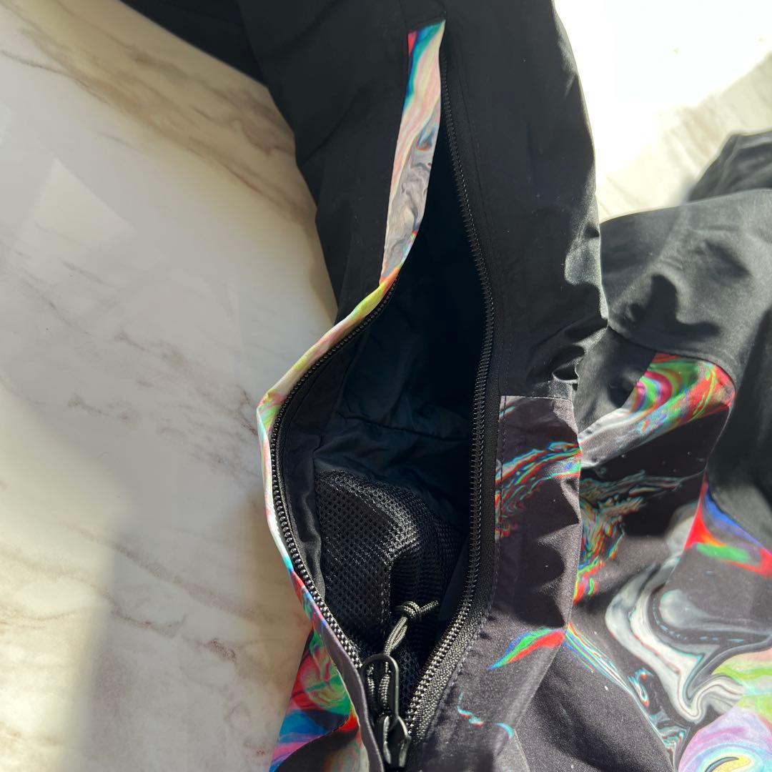 BURTON　ゴアテックス　スノーボードジャケット　レディース　Lサイズ