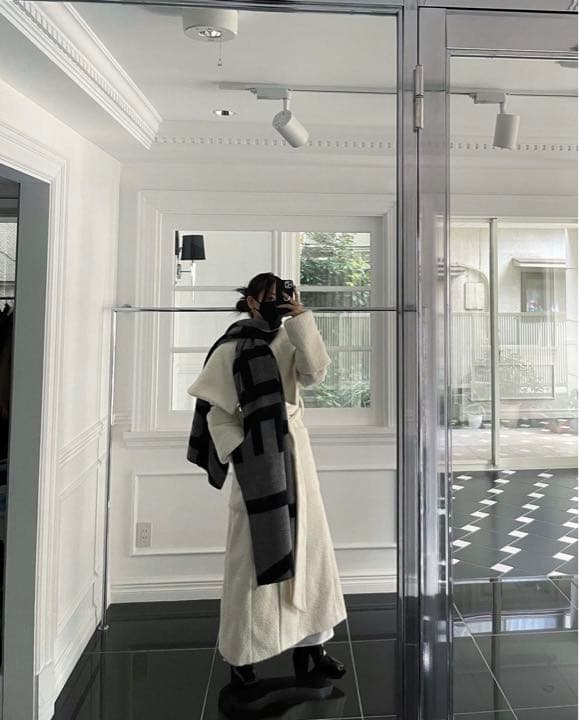 melt the lady】 wrapping gown coat