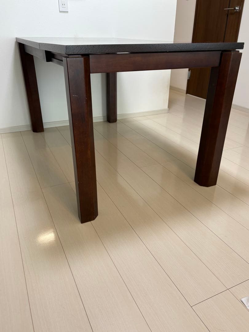 a.flat ダイニングテーブル 幅950(通常時)～1400(伸長時)