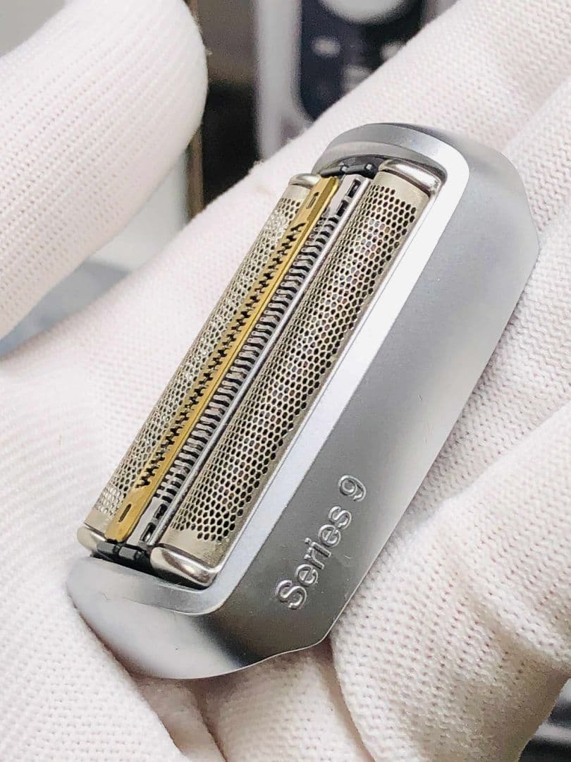 【美品】ブラウン シリーズ9 9390cc -Vメンズ電気シェーバー