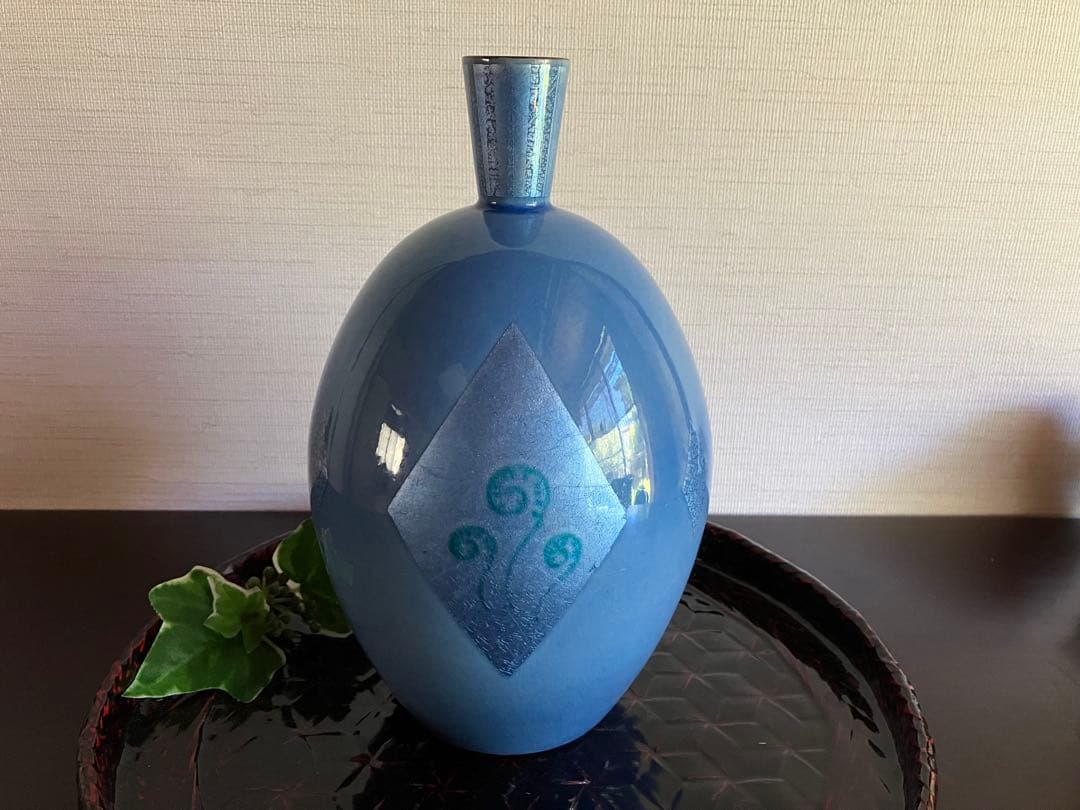 九谷焼　中田一於 氏　淡青釉裏銀彩　花瓶　花器　花入　１つ《未使用品》　人間国宝