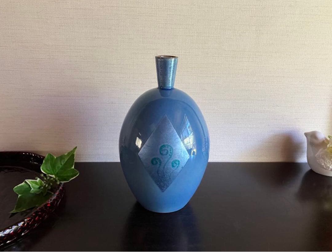 九谷焼　中田一於 氏　淡青釉裏銀彩　花瓶　花器　花入　１つ《未使用品》　人間国宝