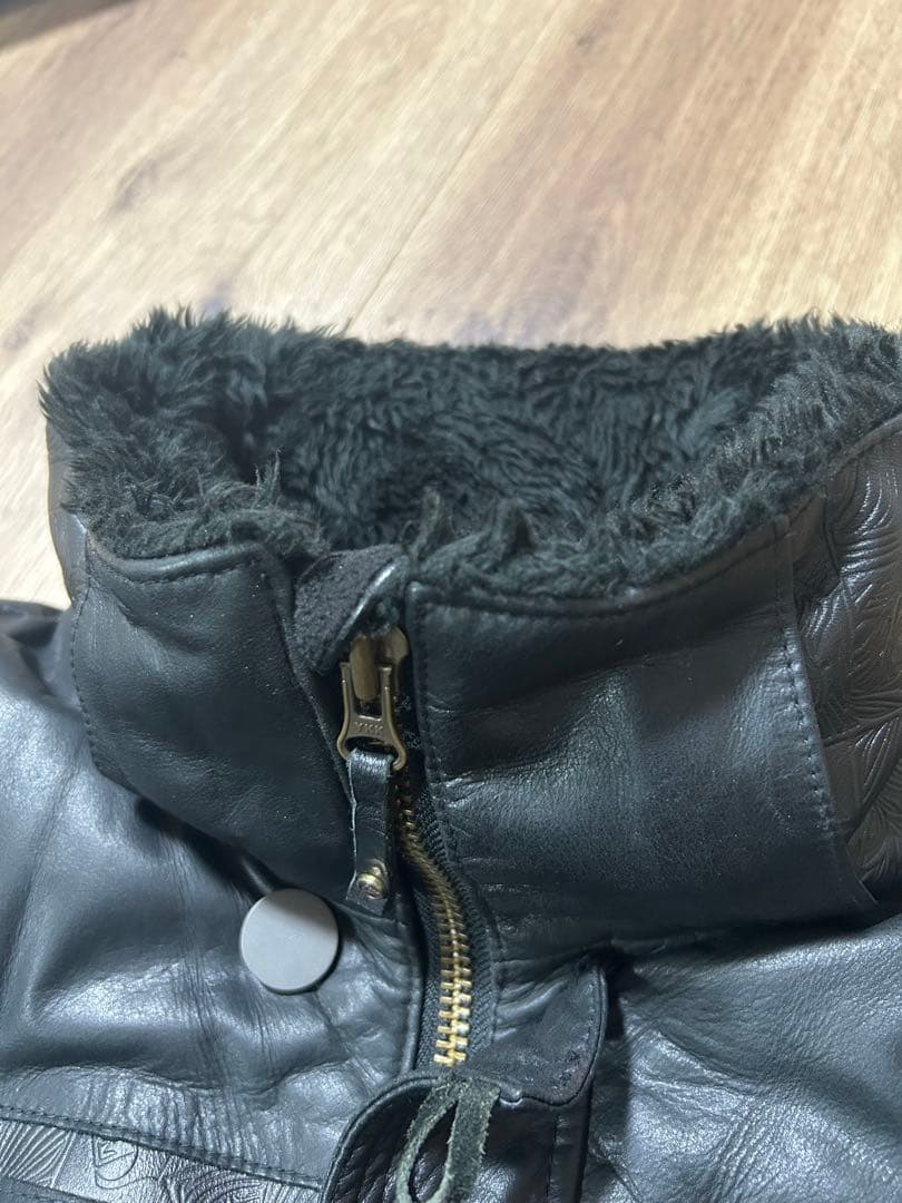 極暖　牛革　ダウンジャケット