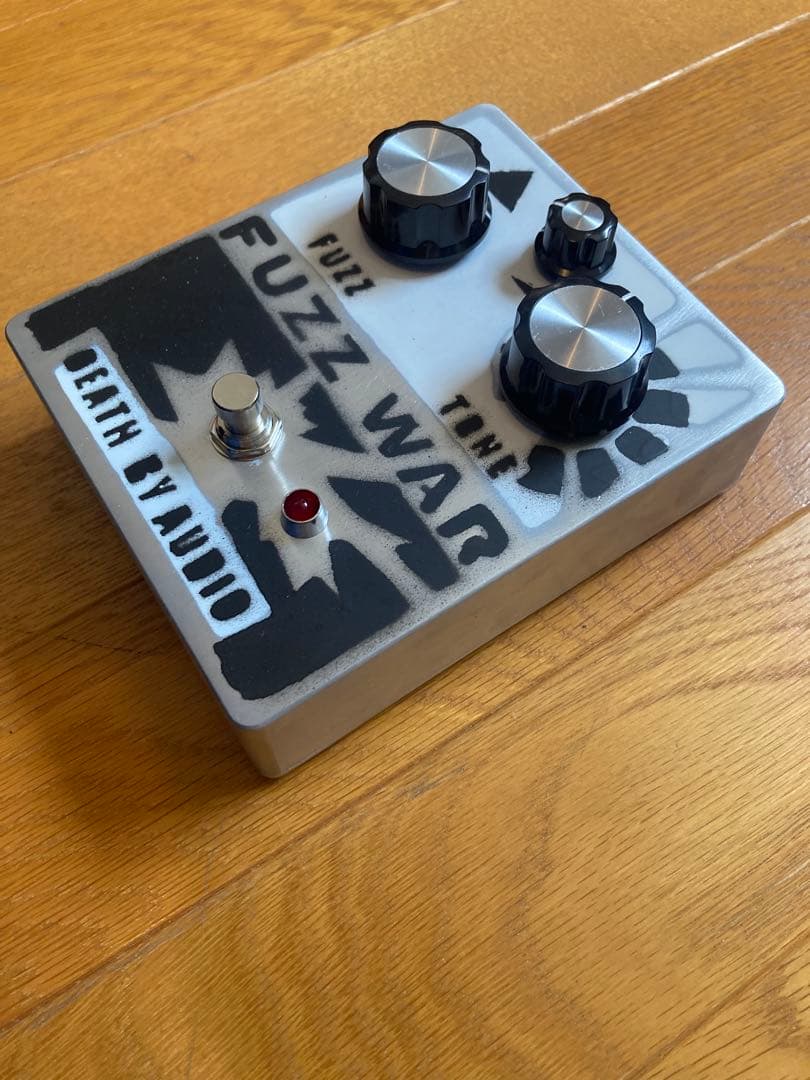 ギター DEATH BY AUDIO FUZZ WAR